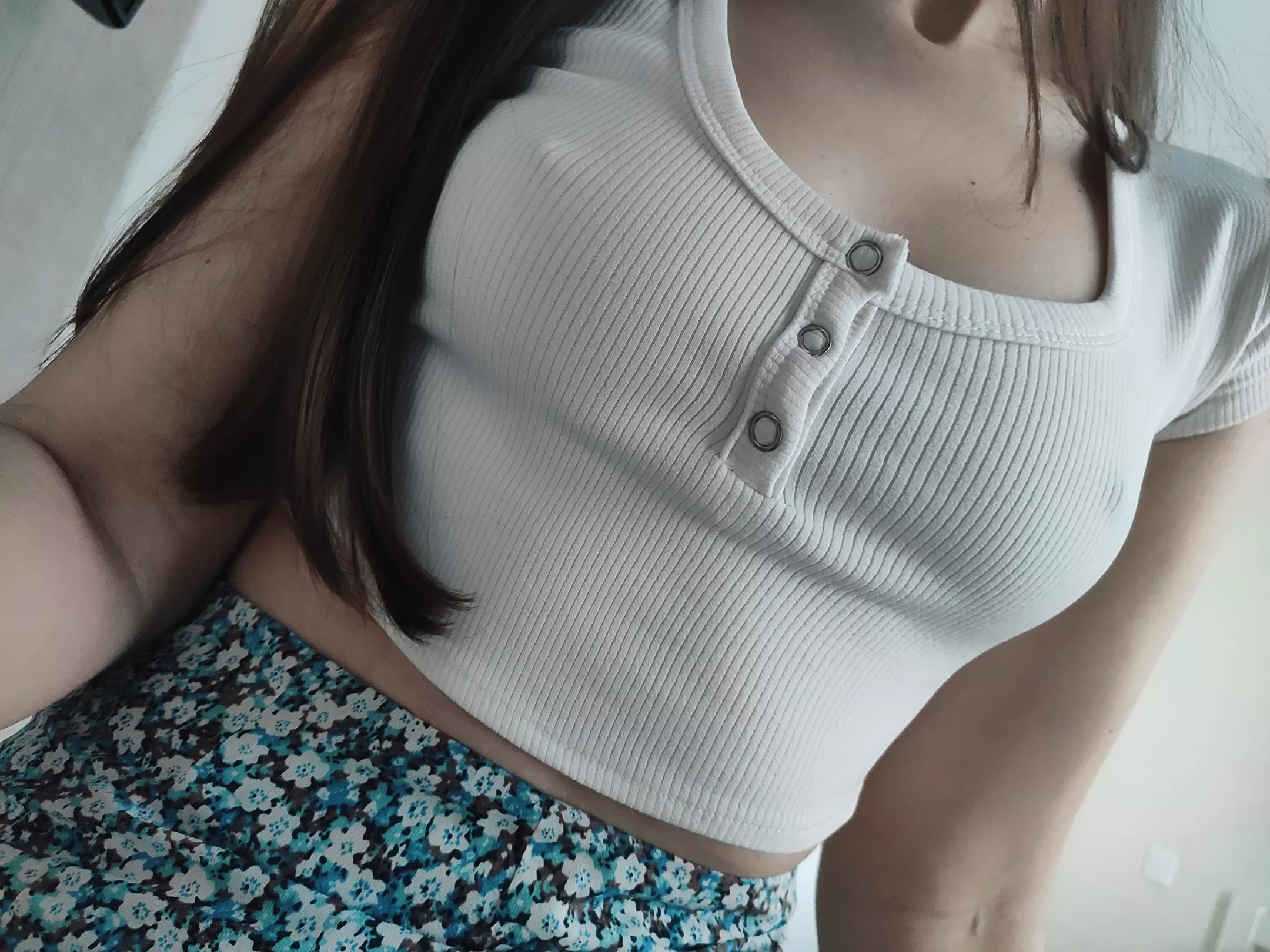 Love white shirt  posted by SweetieAlyona