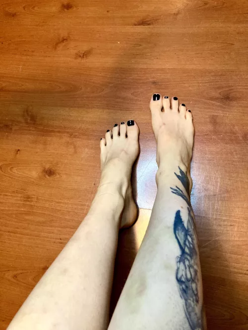 rate my 19 yo feet. OC by kakleca