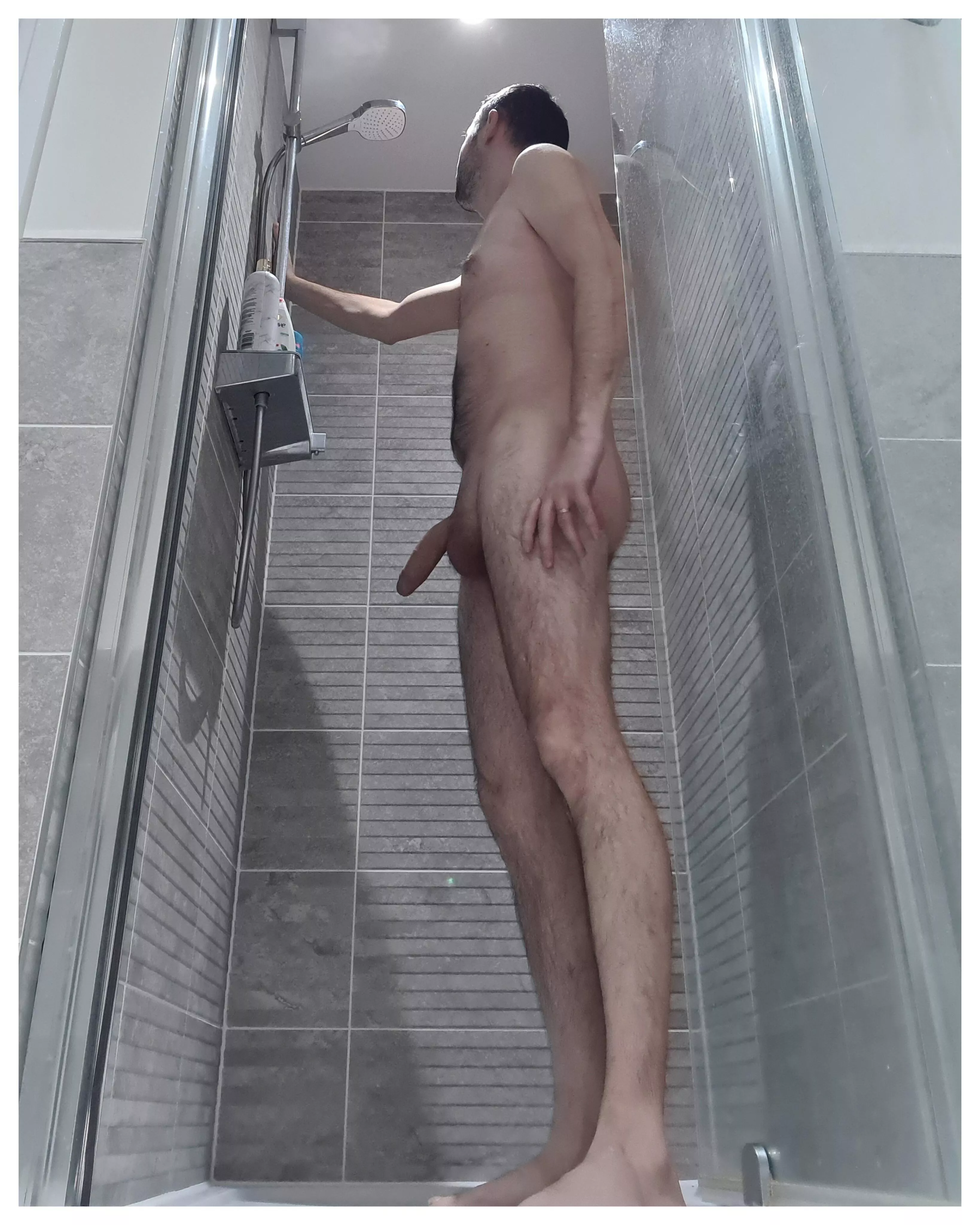 Shower time🚿  posted by Mysterious_Pie9089