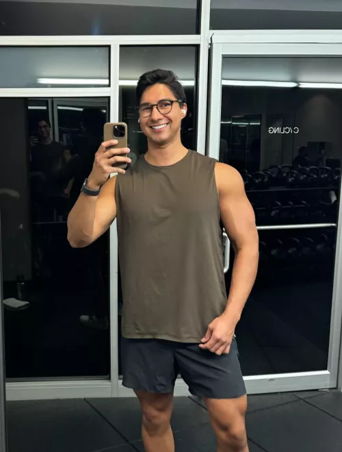 So happy it’s Friday 😩wish I didn’t need to have a job  by Gpardo93