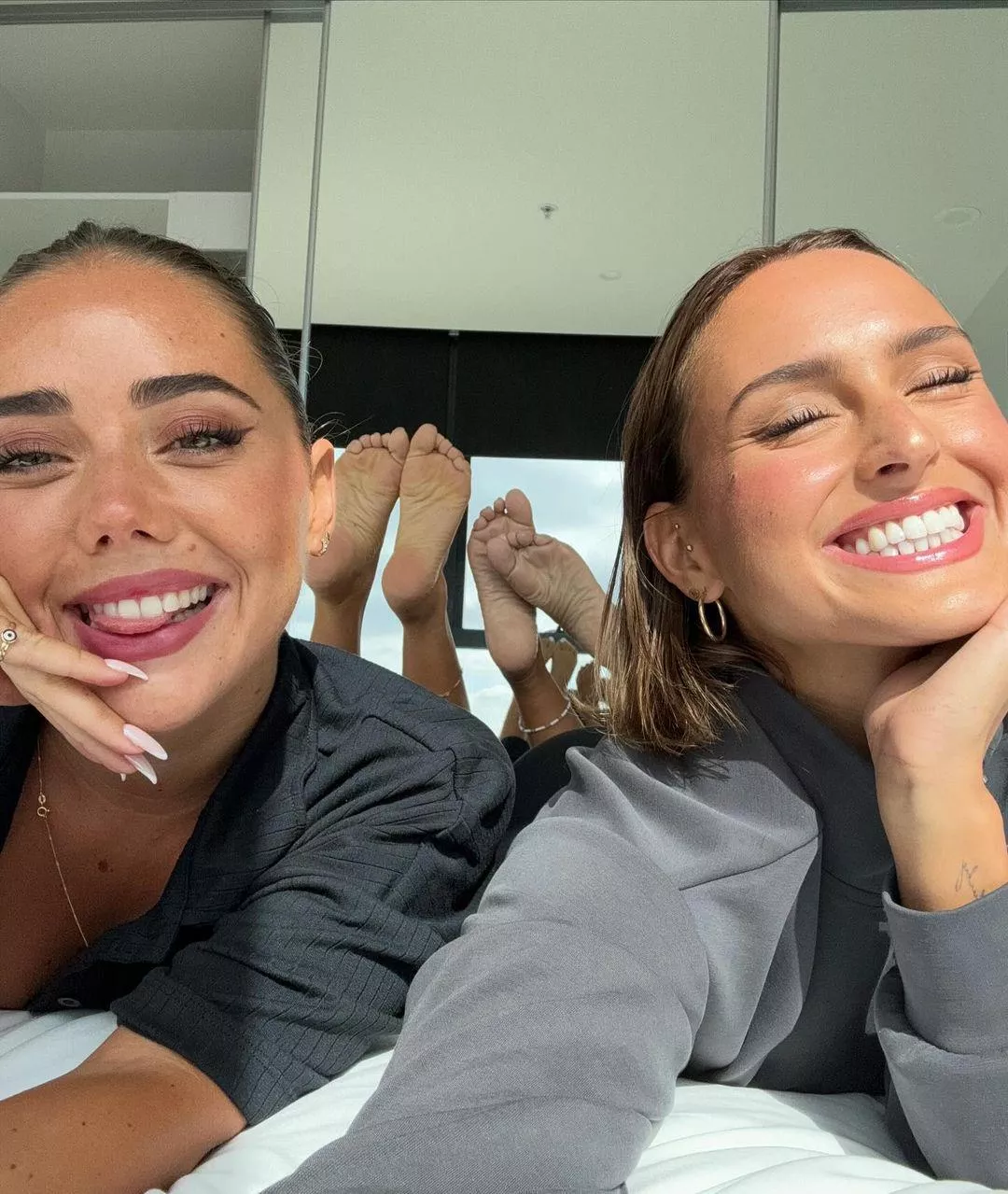 Sole sisters (IRTR) posted by -SirSpankalot-