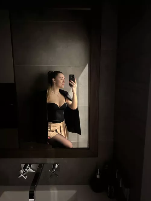 the best tclothes woman can wear is a mini skirt by strungdelorme