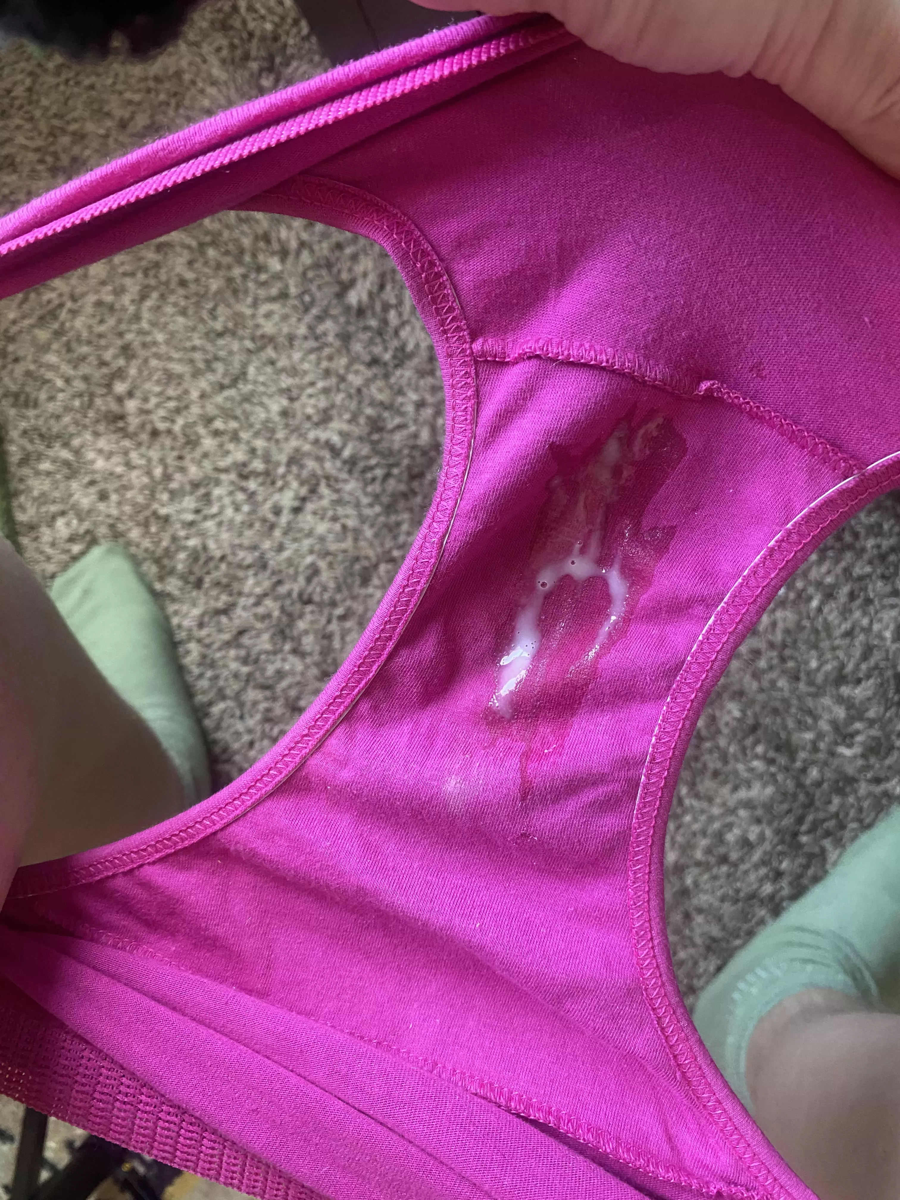 The gym is turning me into a cream machine! [F28] posted by SpitInMyMouth420_