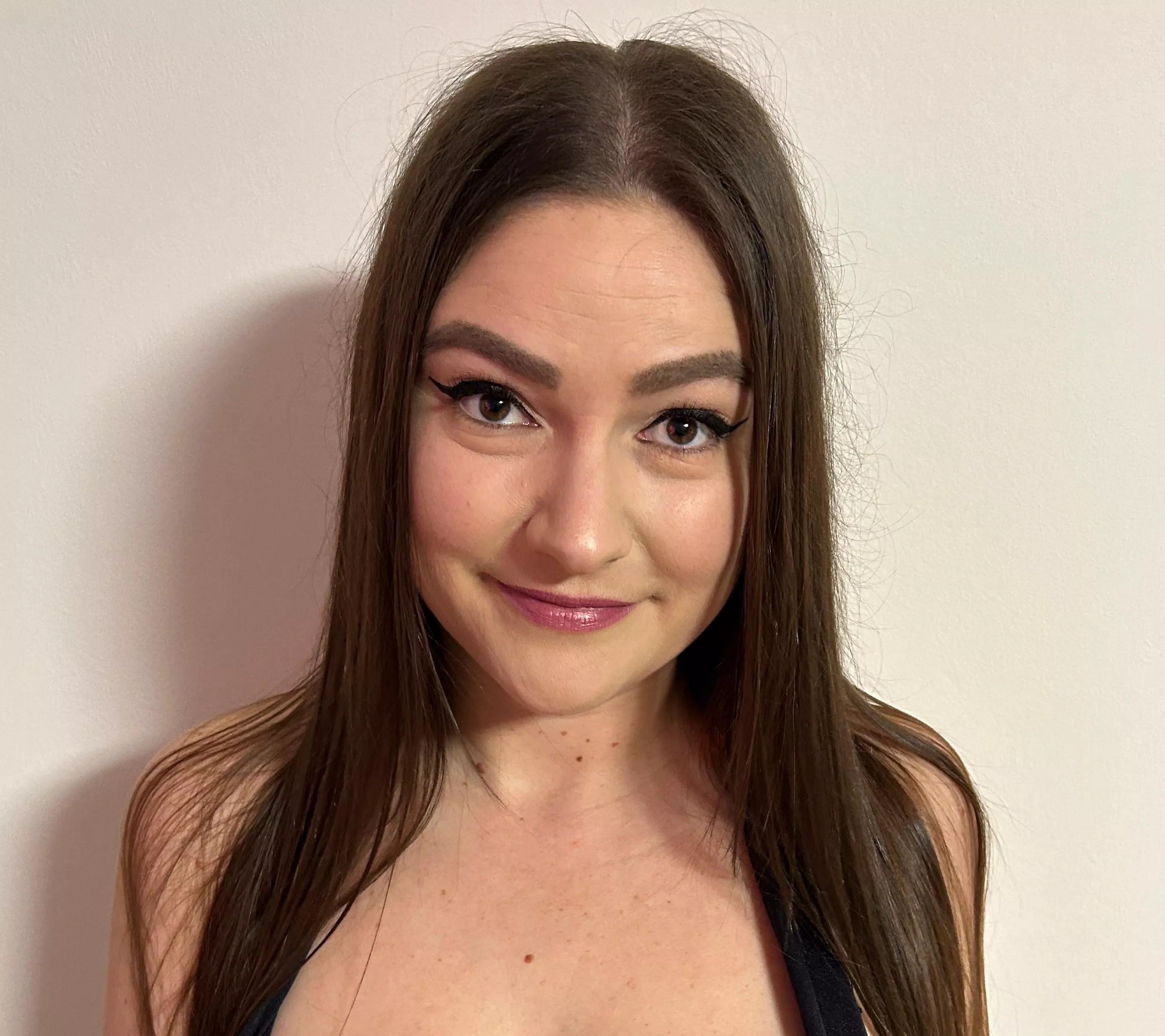 Wanna try a german 32 yo girl ? posted by germanbombshell