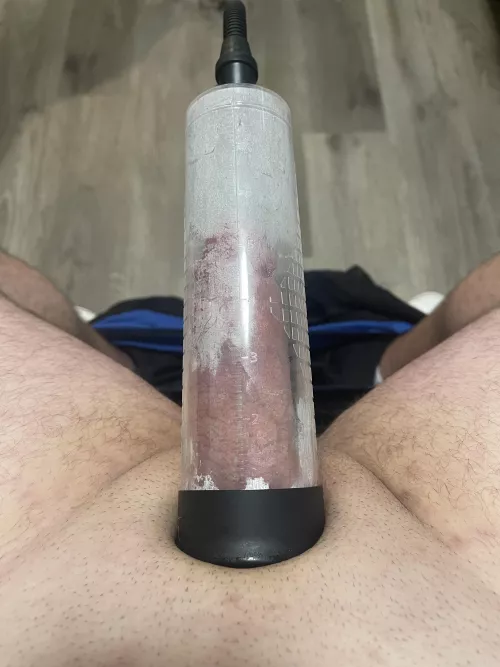 What does everyone do while pumping? by just4fun169