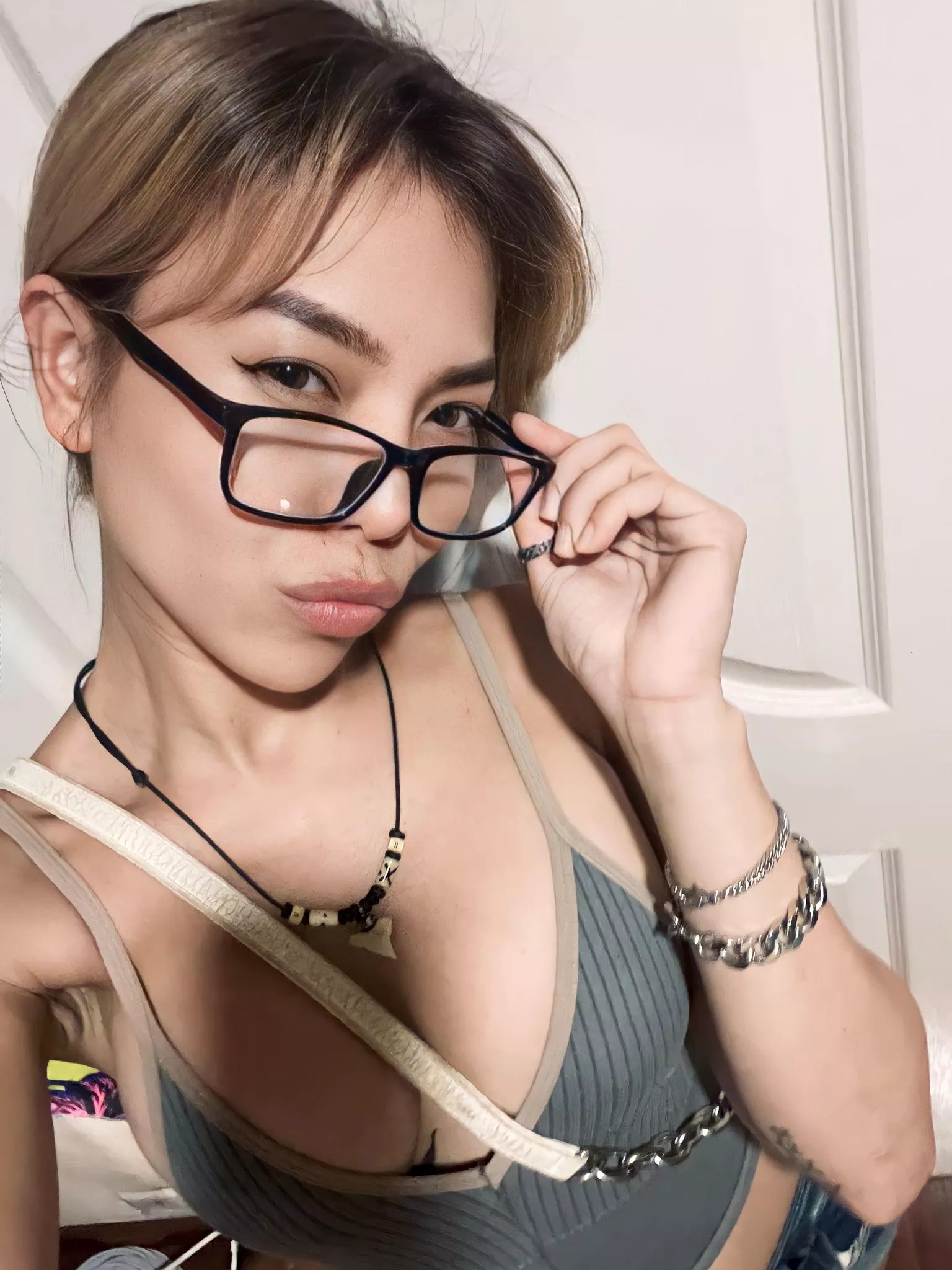 Would you come home from work early for me? 😋 posted by essanirvana