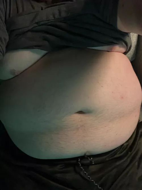 You like my huge belly? by RockawayRailroad