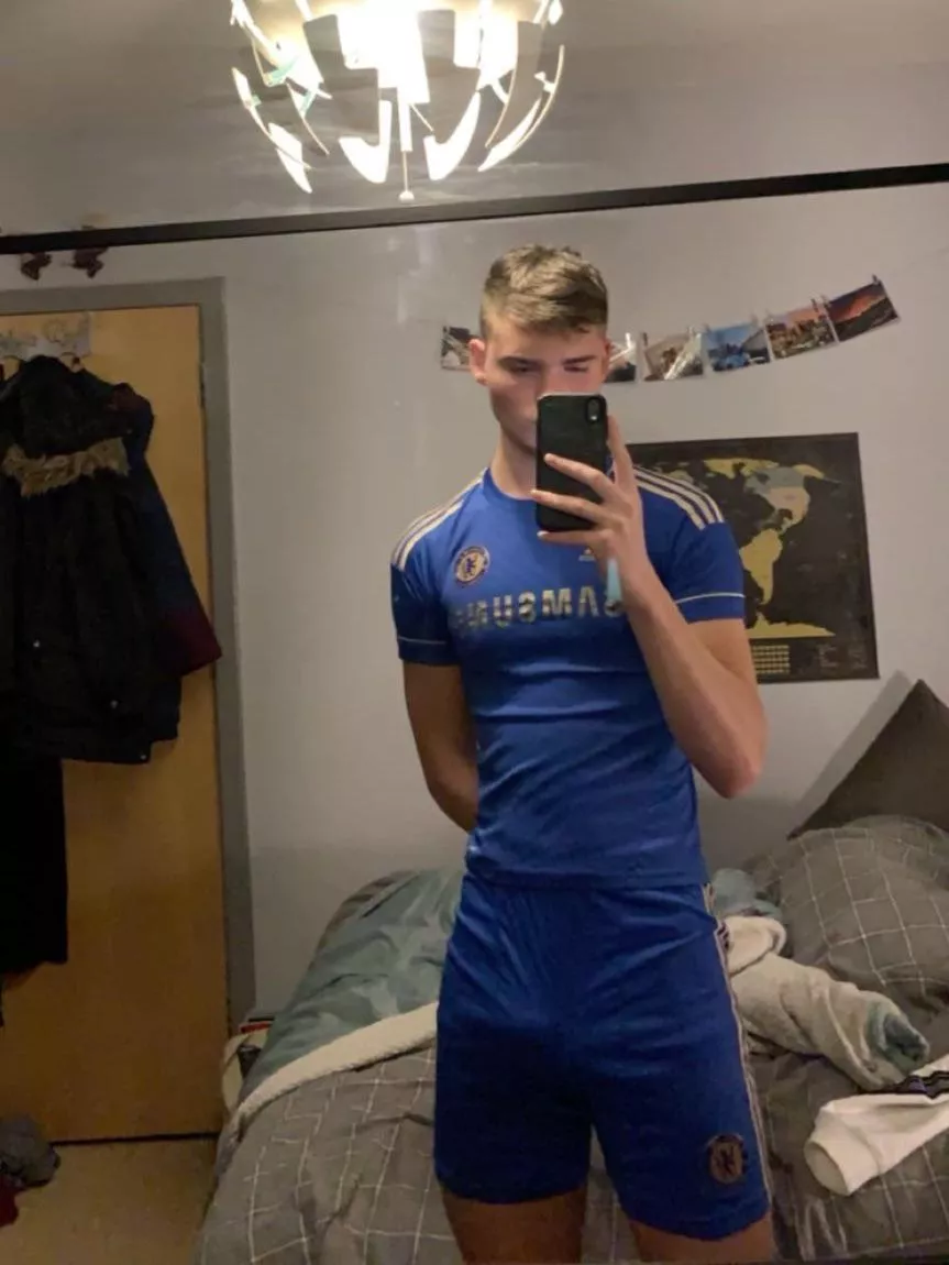 21 message me :) posted by BigWar7834