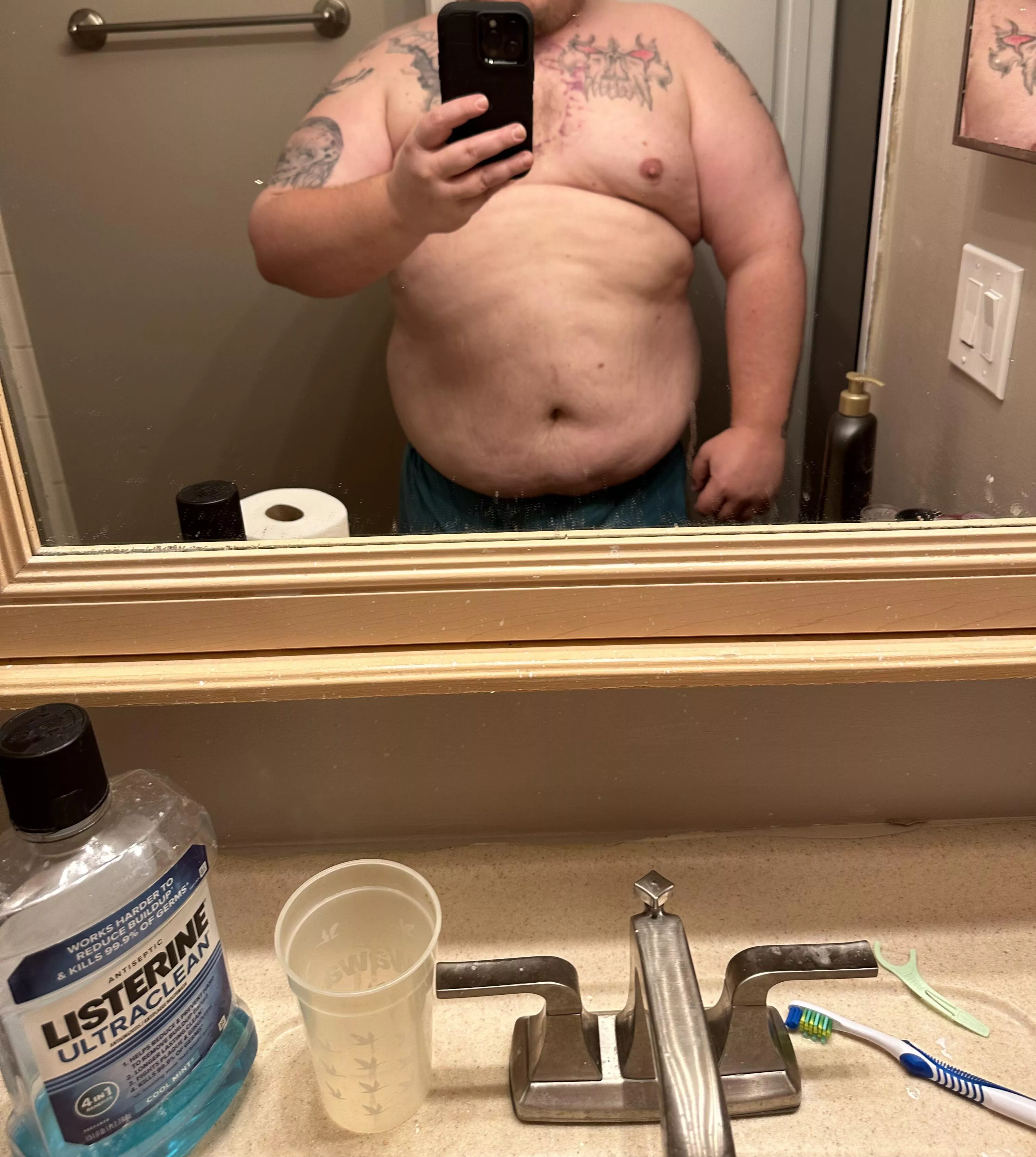 Any females interested DM’s are open 37/m/florida have more pictures for the lucky ones that make it to my dms  posted by Hour-Number-2106