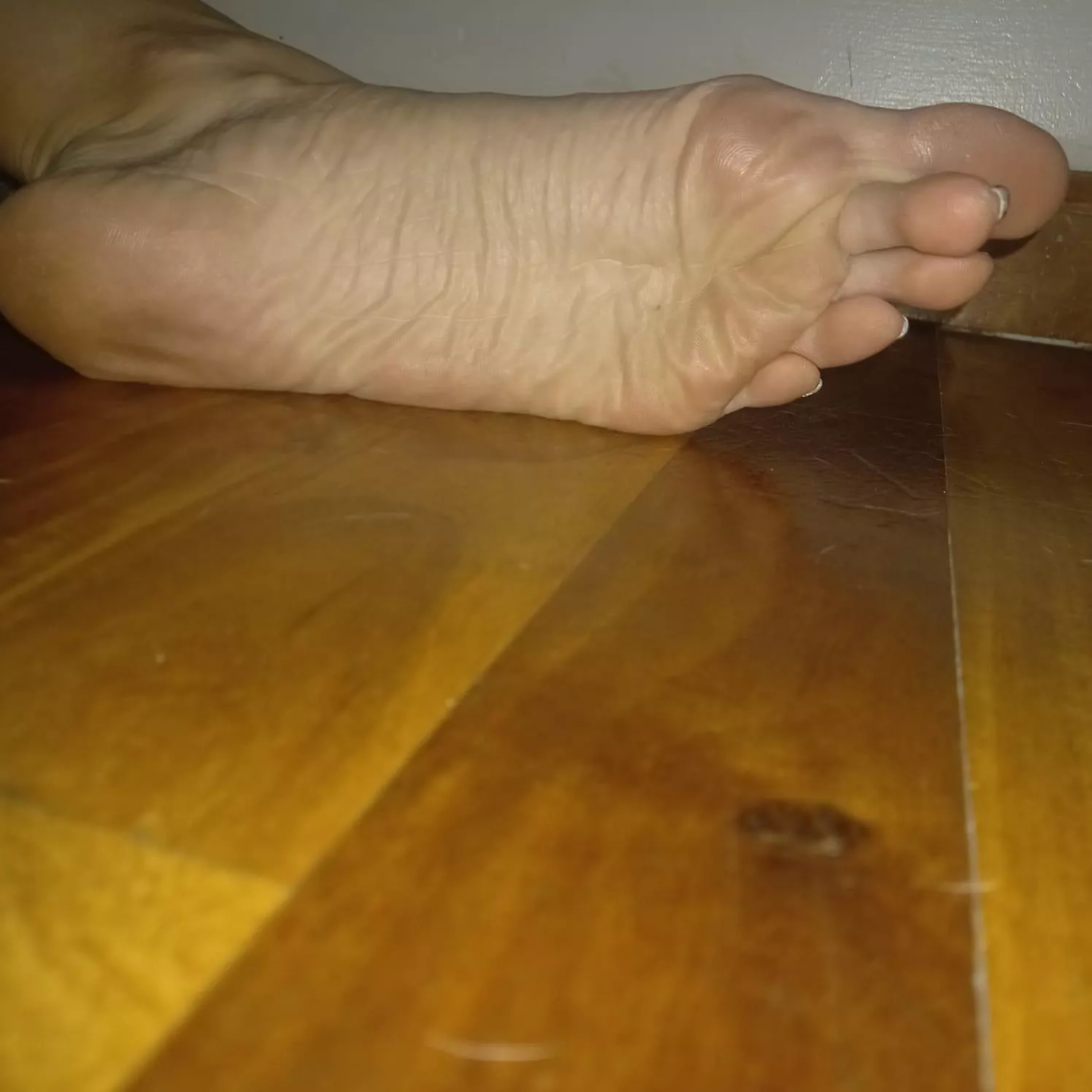 beautiful soles posted by claritafeet