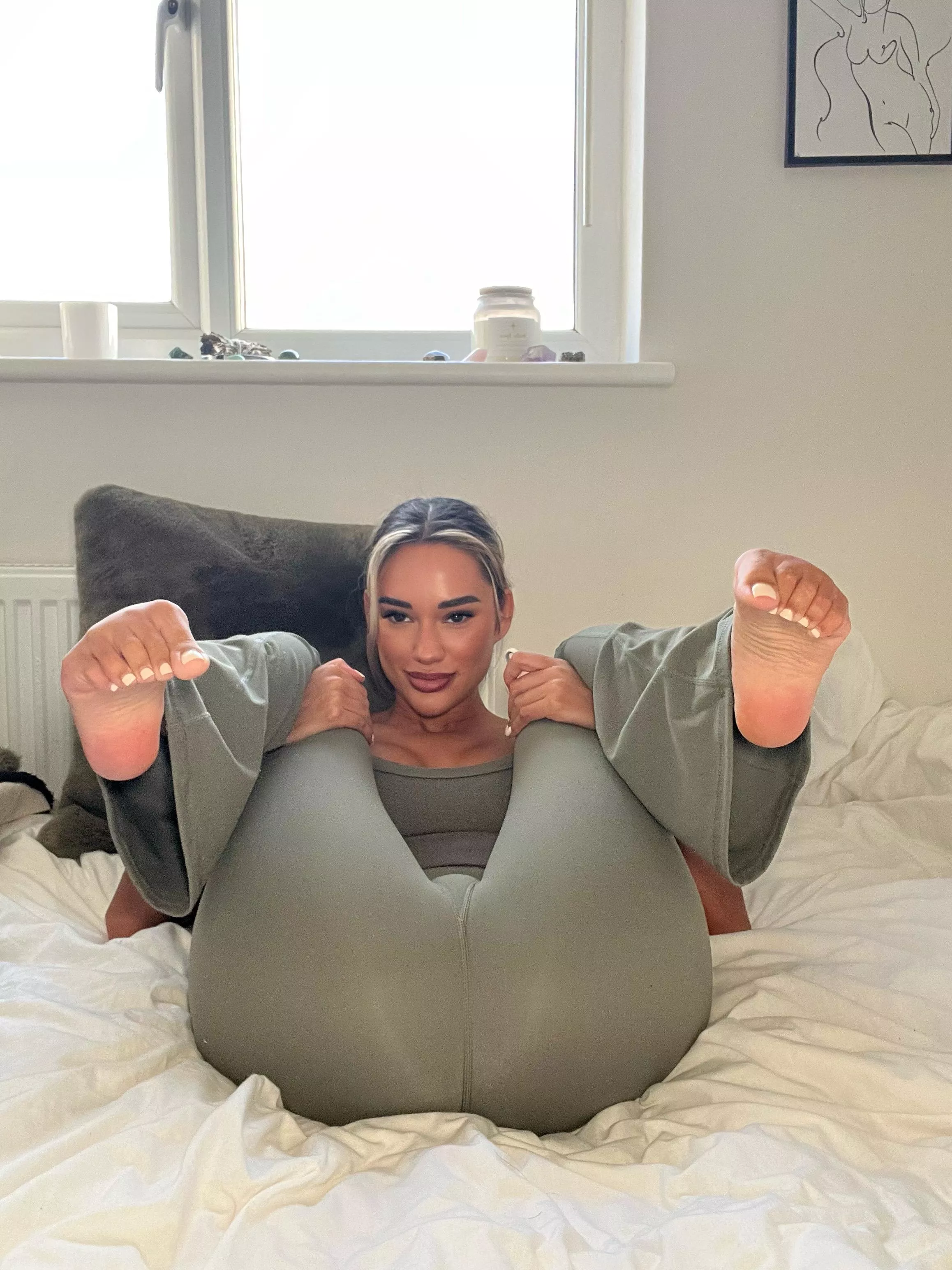 Caught my boss leaking over me in my work outfit today posted by WorldlinessOk7796