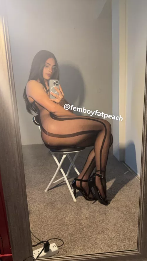 Come, let me sit on your dick  by Lunamidnight66