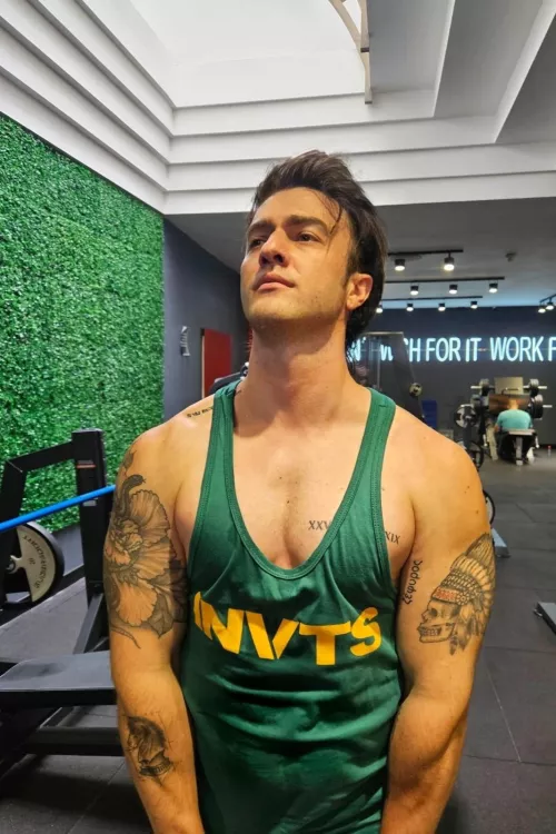 Do you like latinos? by asexyspiderman