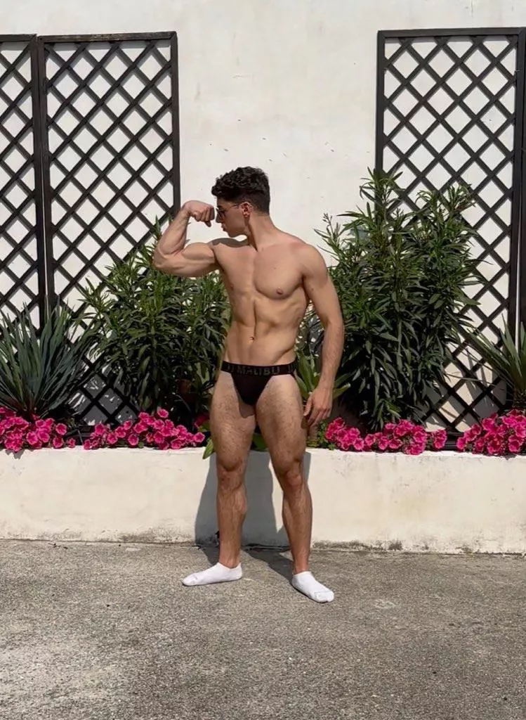 Does it fit me well? posted by Elegant_Reality_2028