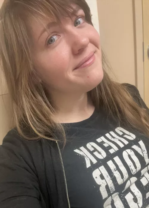 Featuring the blemish on my chin lol [f] by SorrryCharlie