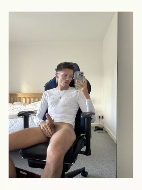 firdt post 😏 by TacklePrudent4202