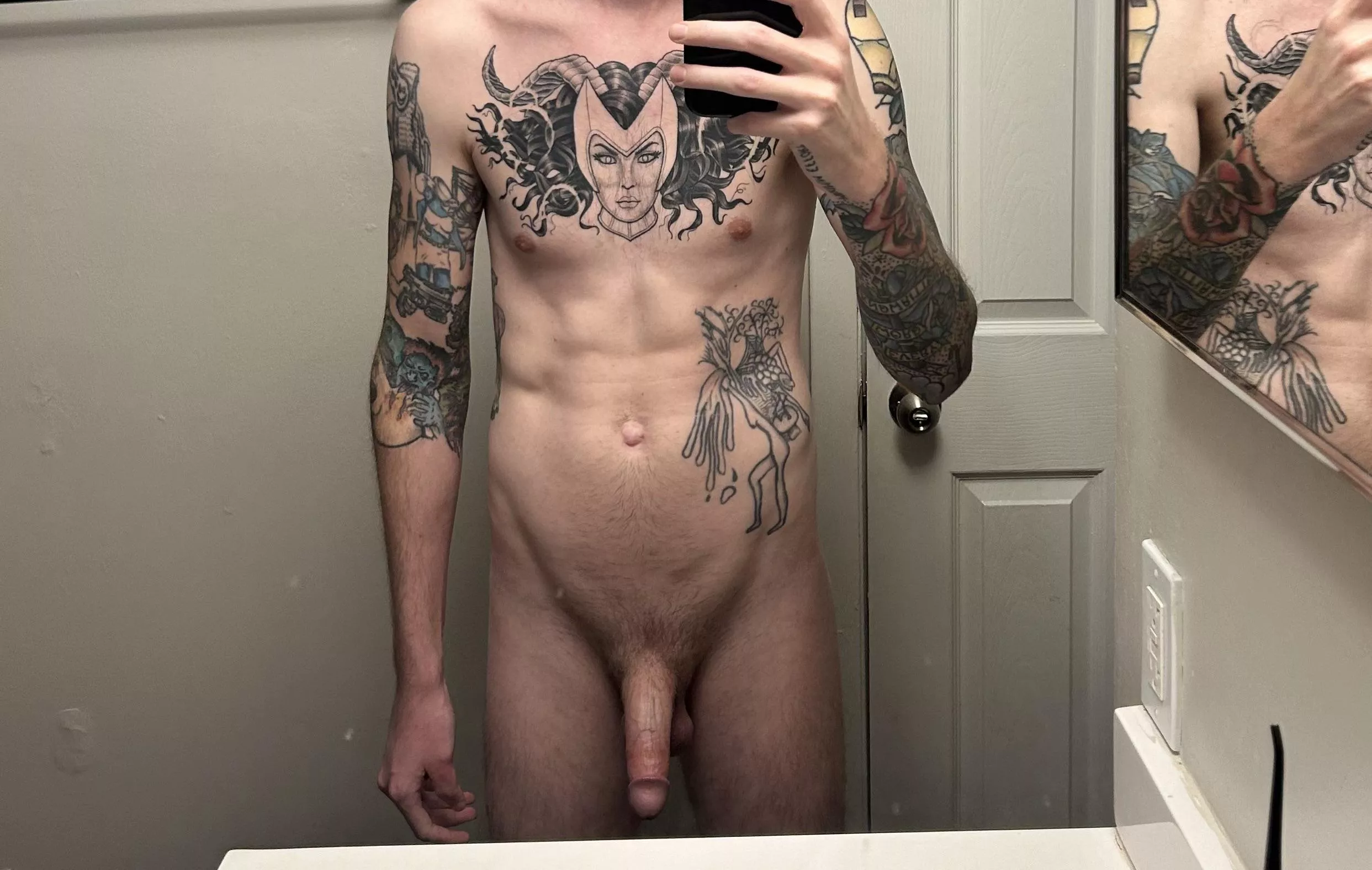 Fresh out of the shower posted by fatherofthebrine4