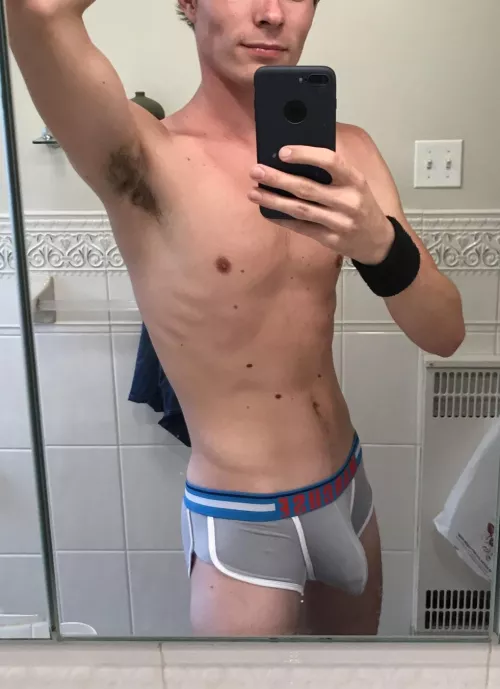 Going out tonight. Wanna cum? by tifosi007