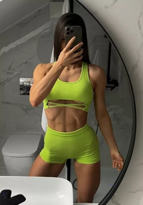 gym girl body by linasphysique_