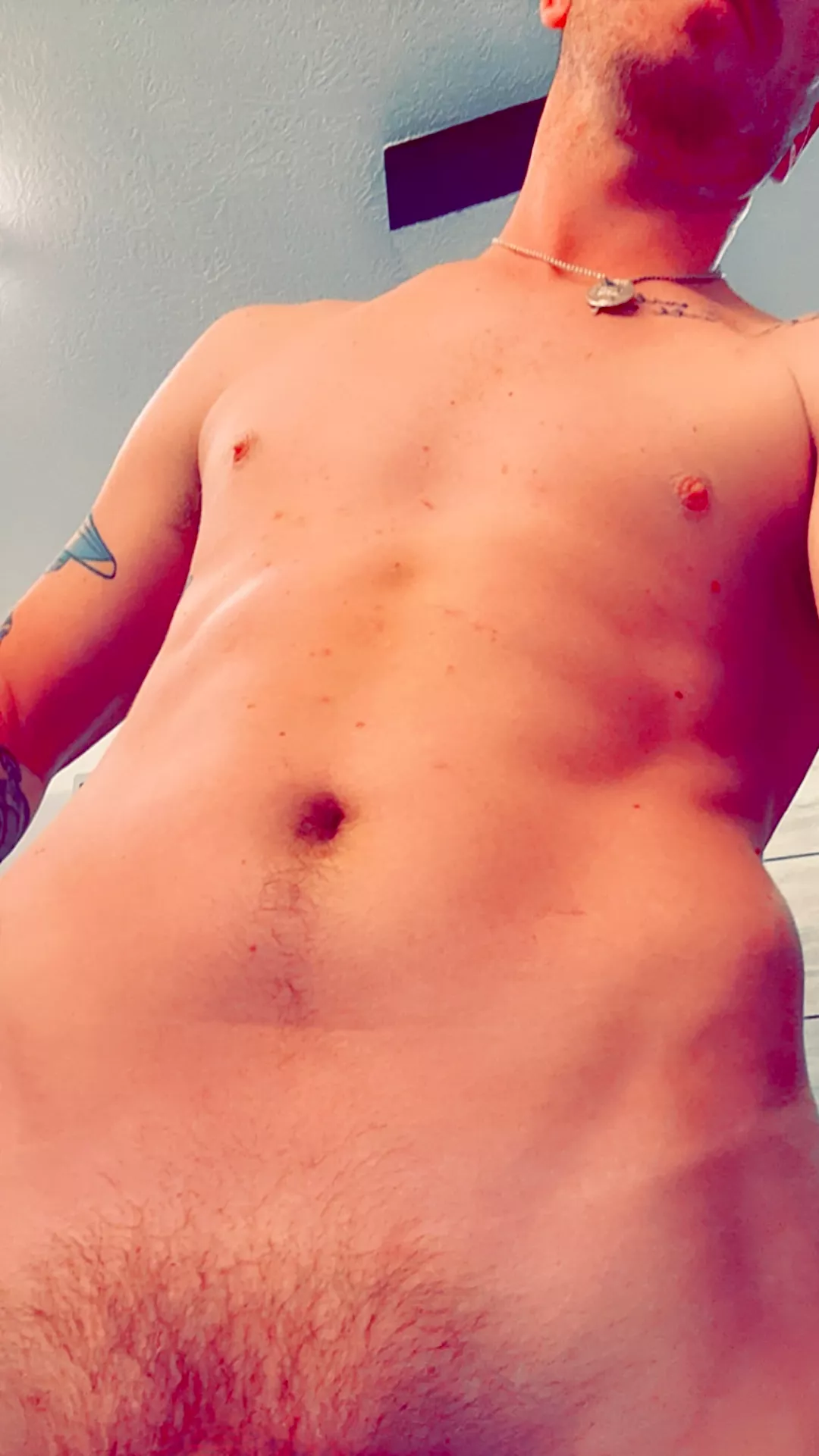 Happy Friday! Hope you like the view 😉 posted by ur-daddy_x