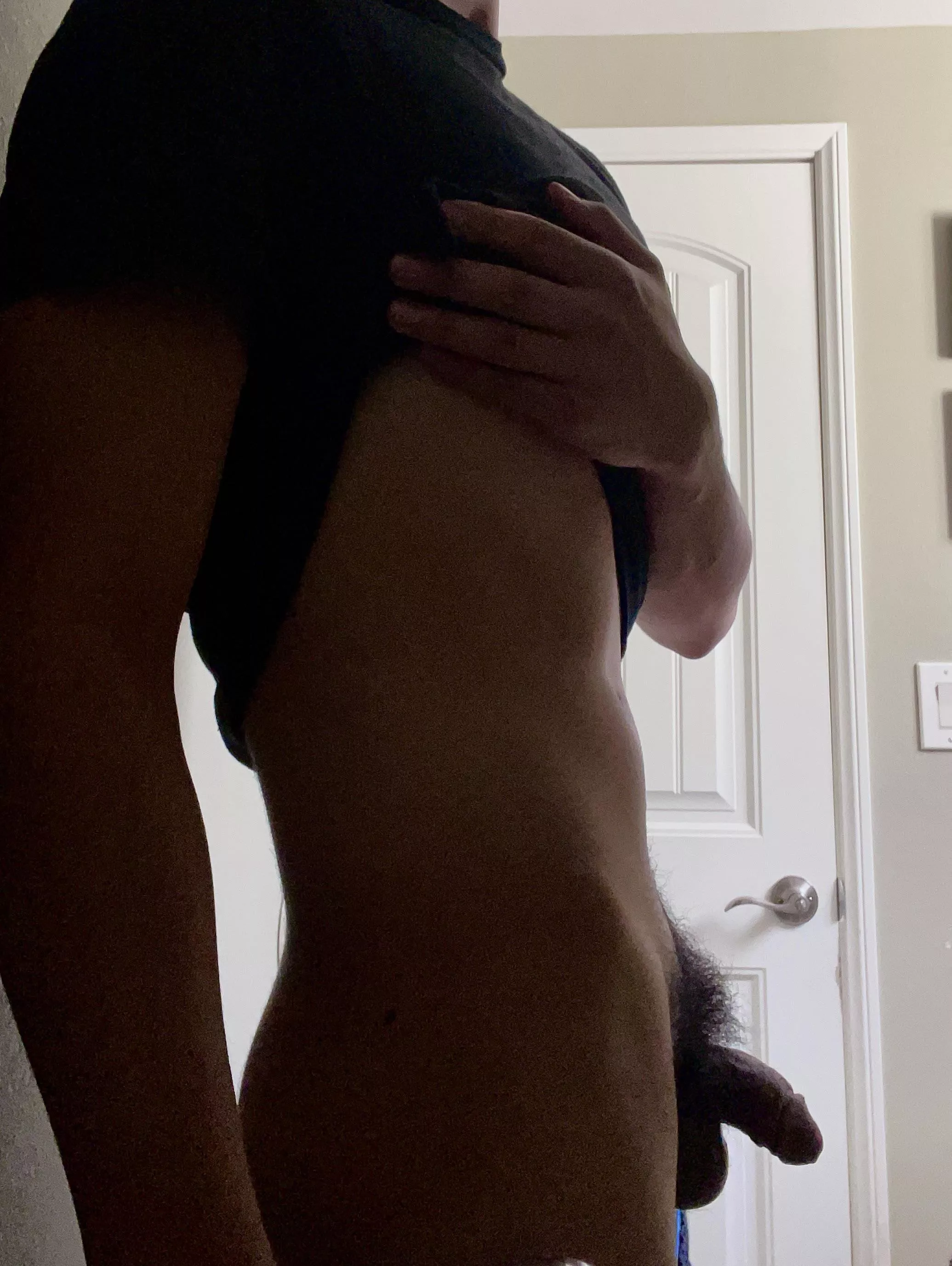 How’s my silhouette look? Can you change it?🤭 posted by Glum-Leg8319