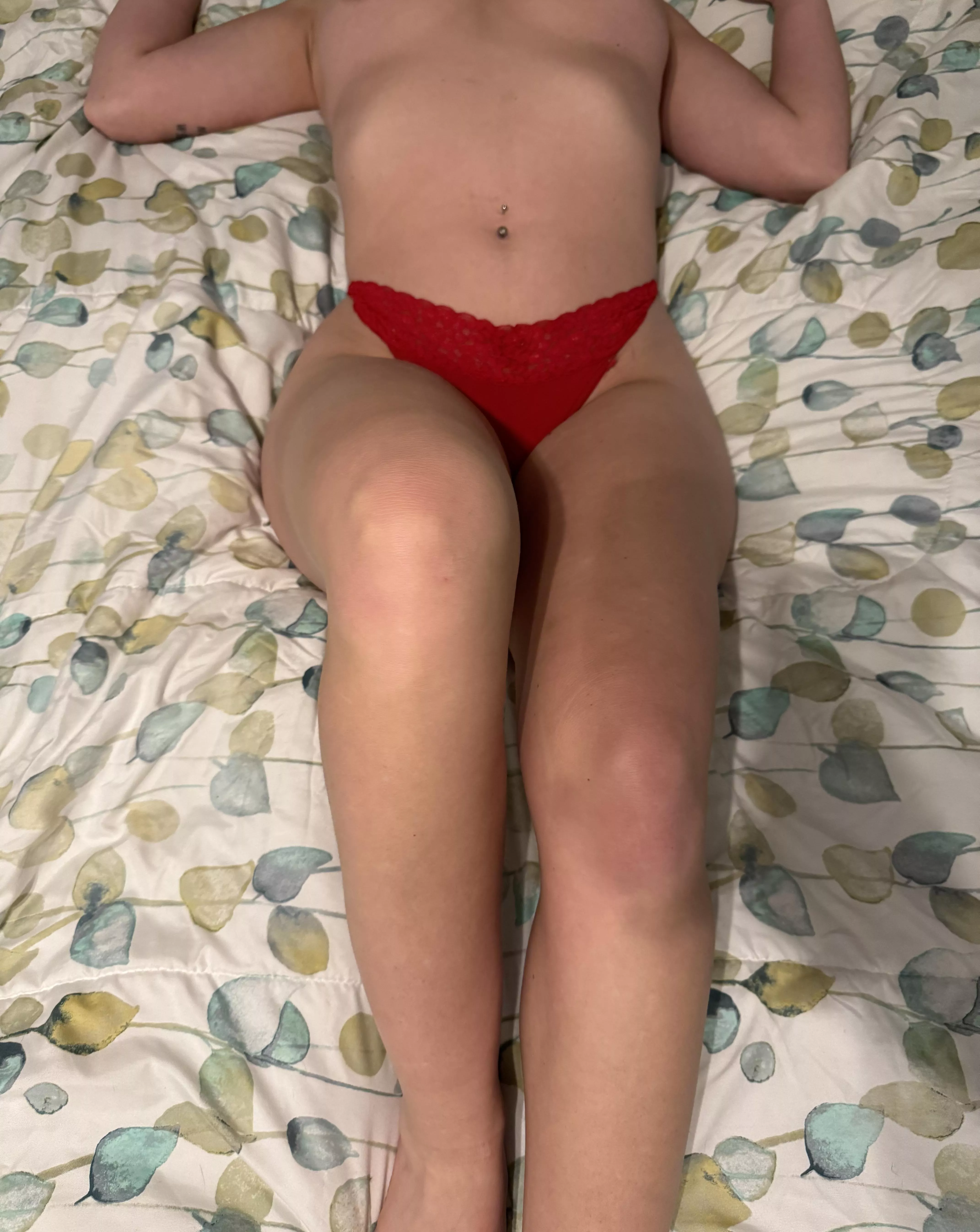 I need someone to spread my legs..❤️ posted by Curiouswife97