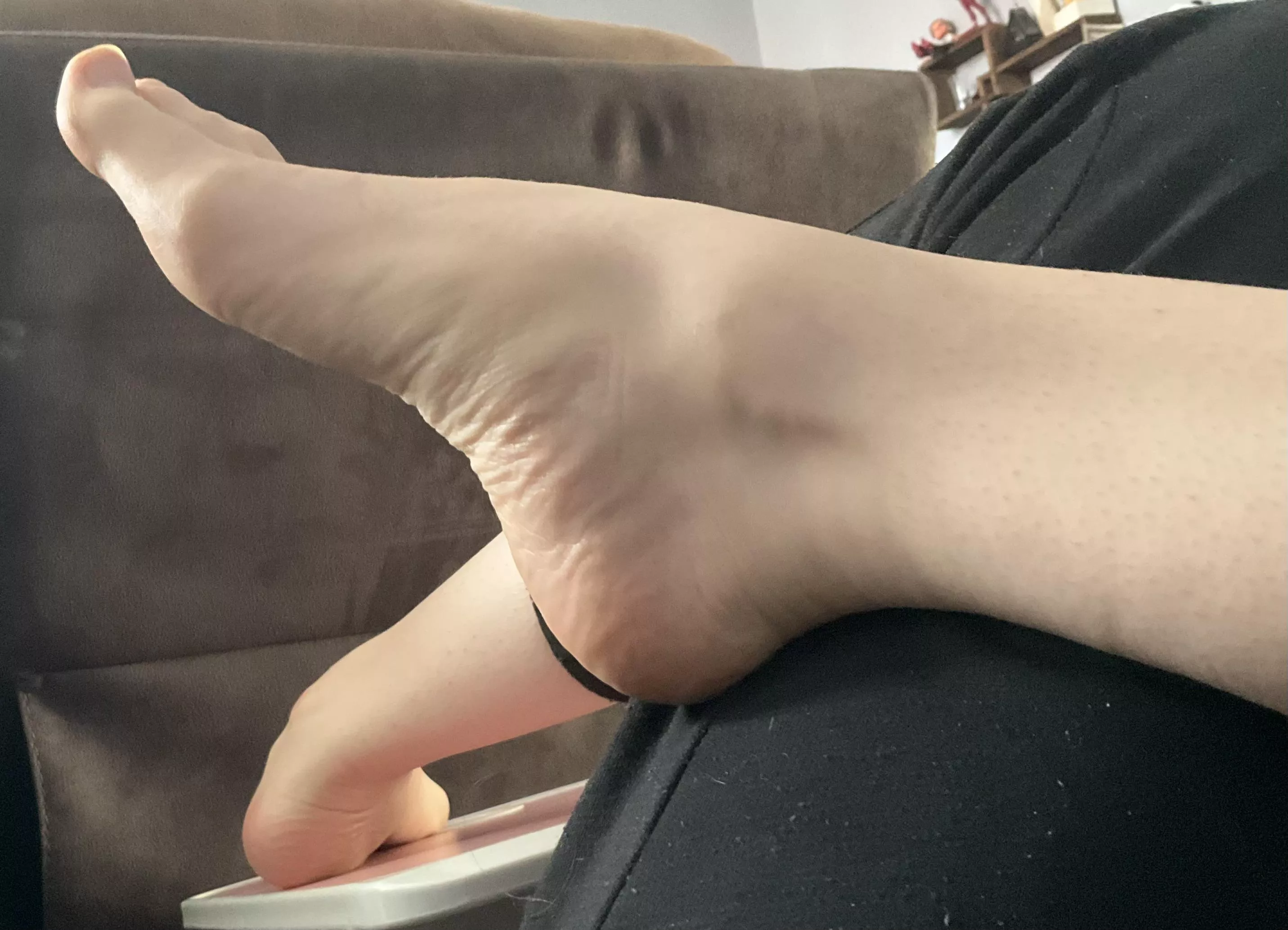 I think my feet can make any cock cum 💦 posted by MissPirait