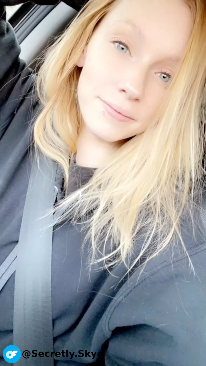 If you had this pussy for 10 minutes, what would you do first?👅 posted by ImposibleComb