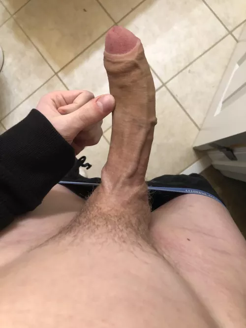 I’m a shy virgin who happens to be “blessed” by Puzzleheaded-Car7900