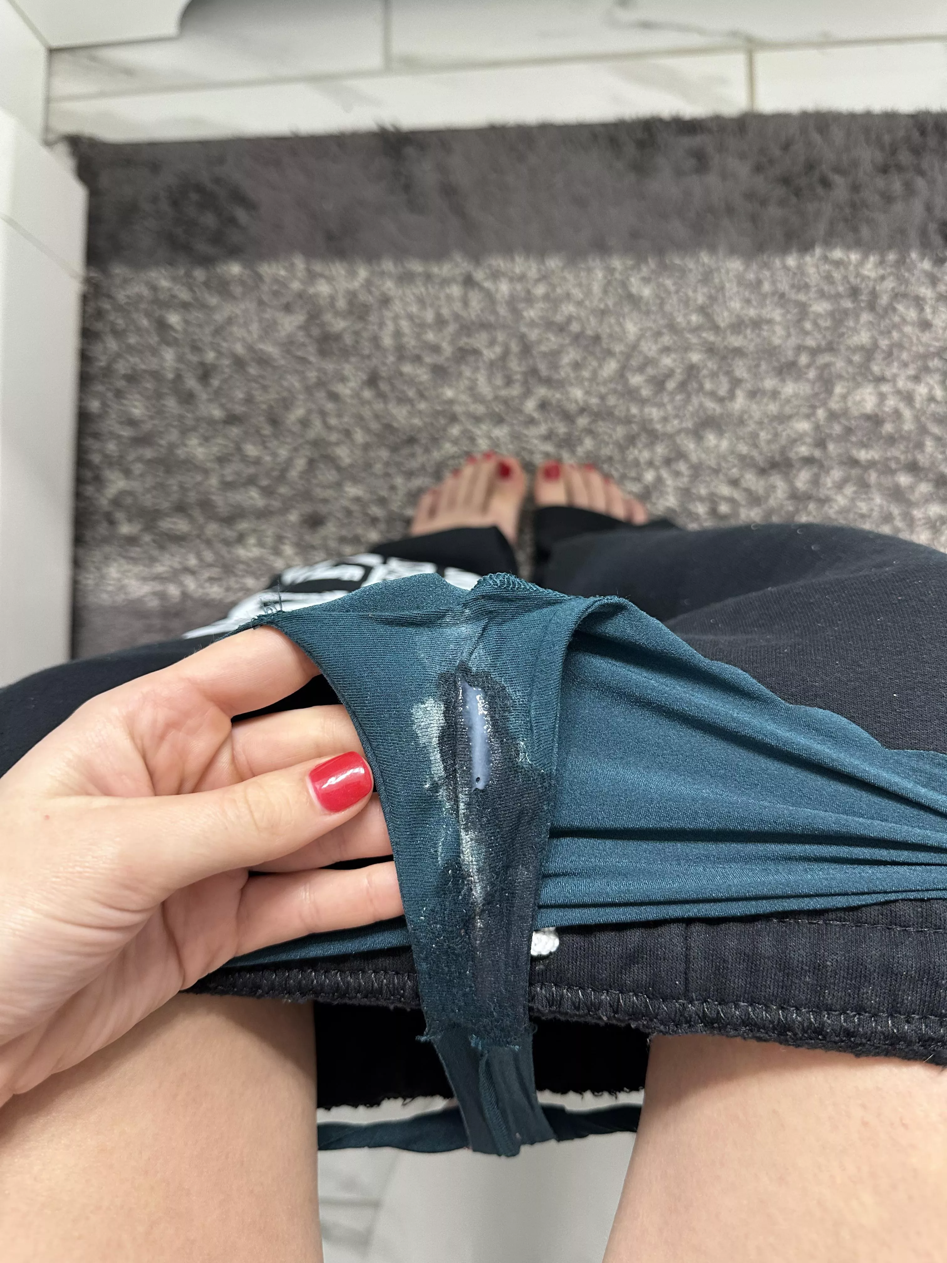 Just a horny girl that gets soaking wet posted by LionessGoddessGoods