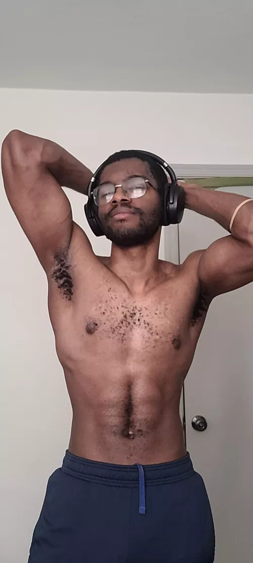 Just feeling myself a little bit   by Renzowise1