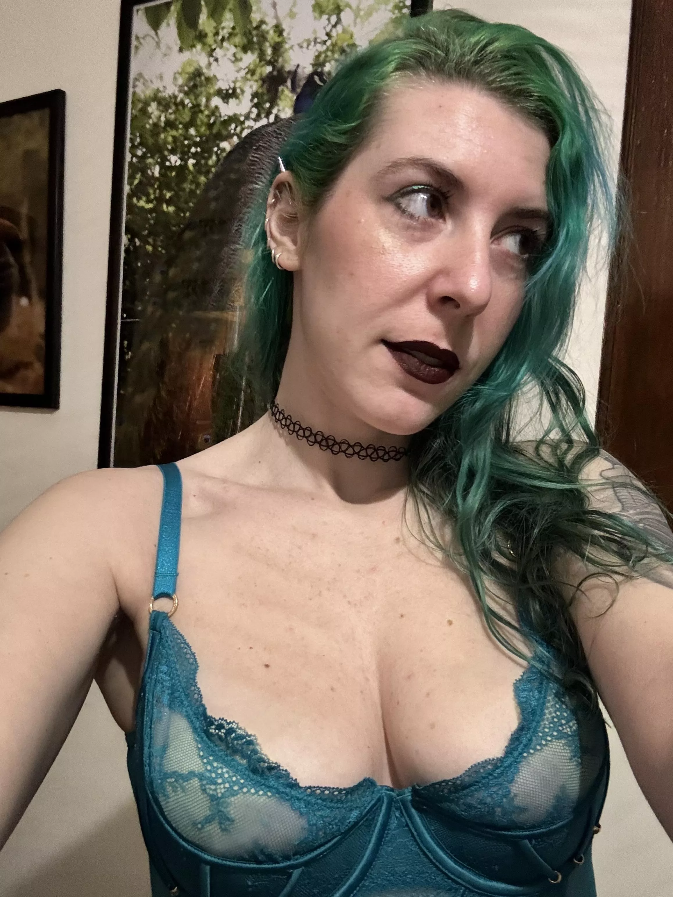 Lacey naturals [image] posted by sirenskiss3