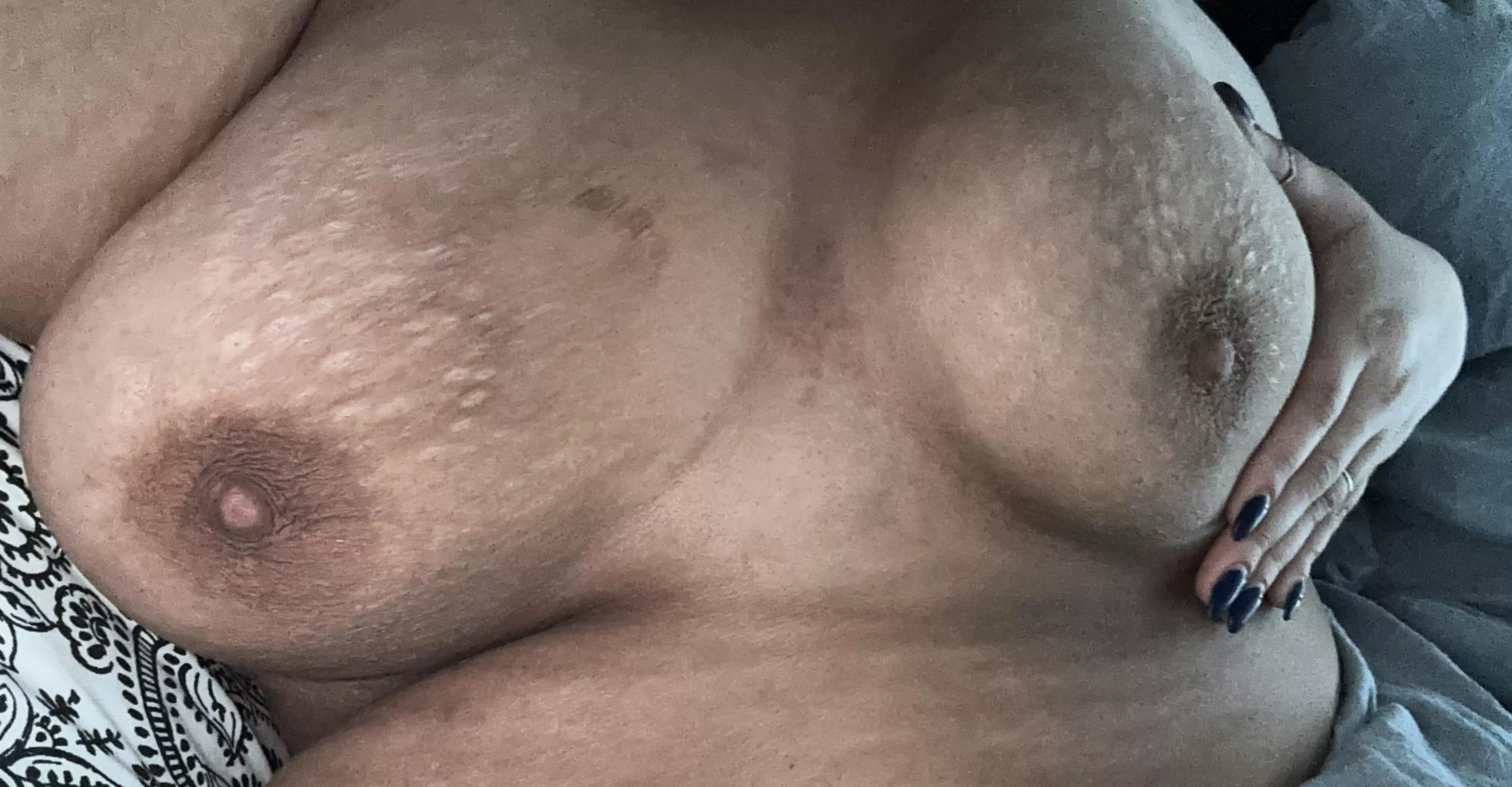 morning titties 😋 posted by Gabbssxx