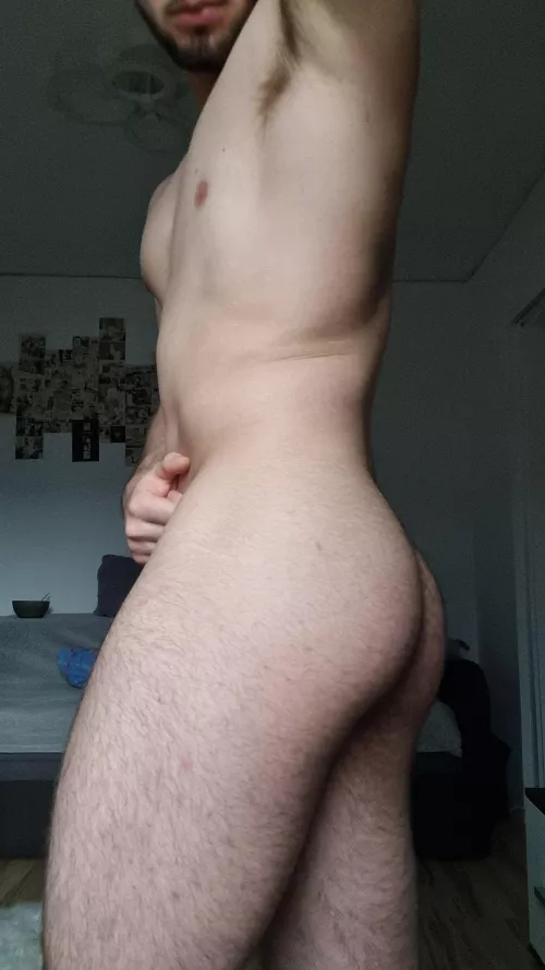 My gf doesn't wanna do a rim job, how about guys? by Luxationers