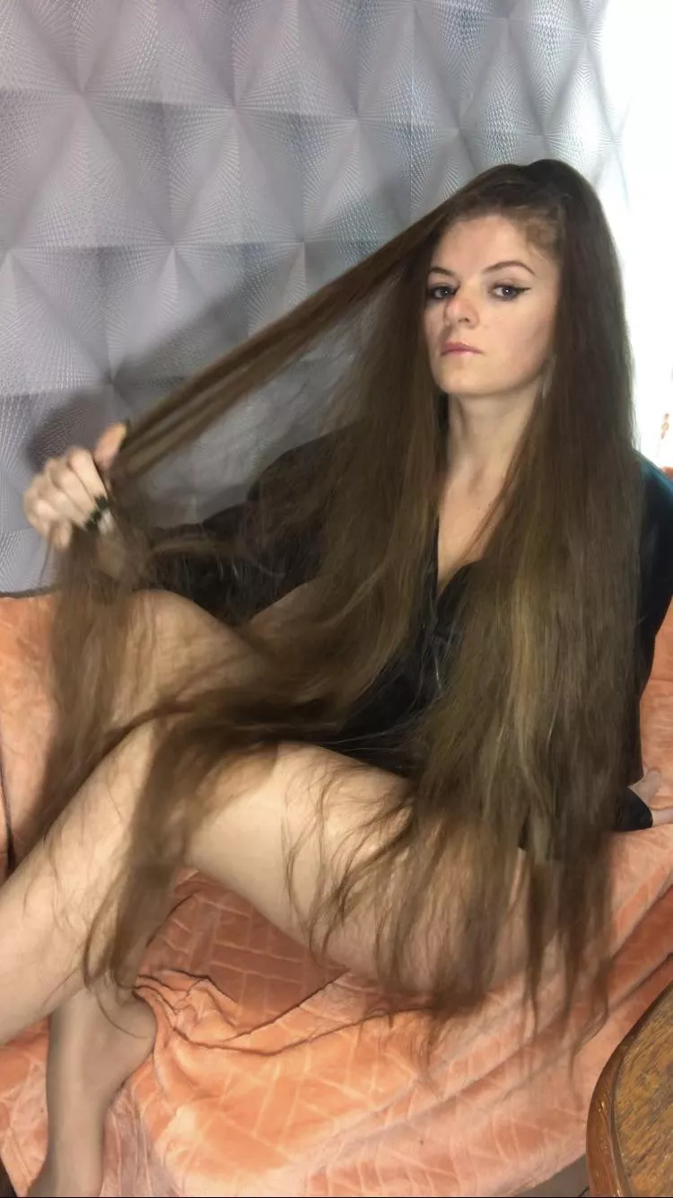 My high ponytail  posted by Kindly_Cauliflower39