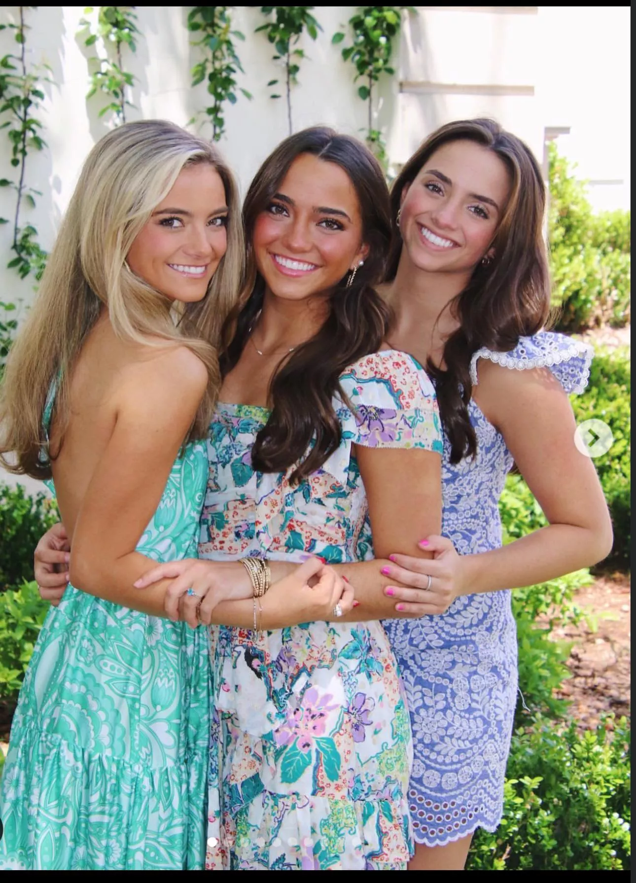 Sisters  posted by 5Hr3eYStA