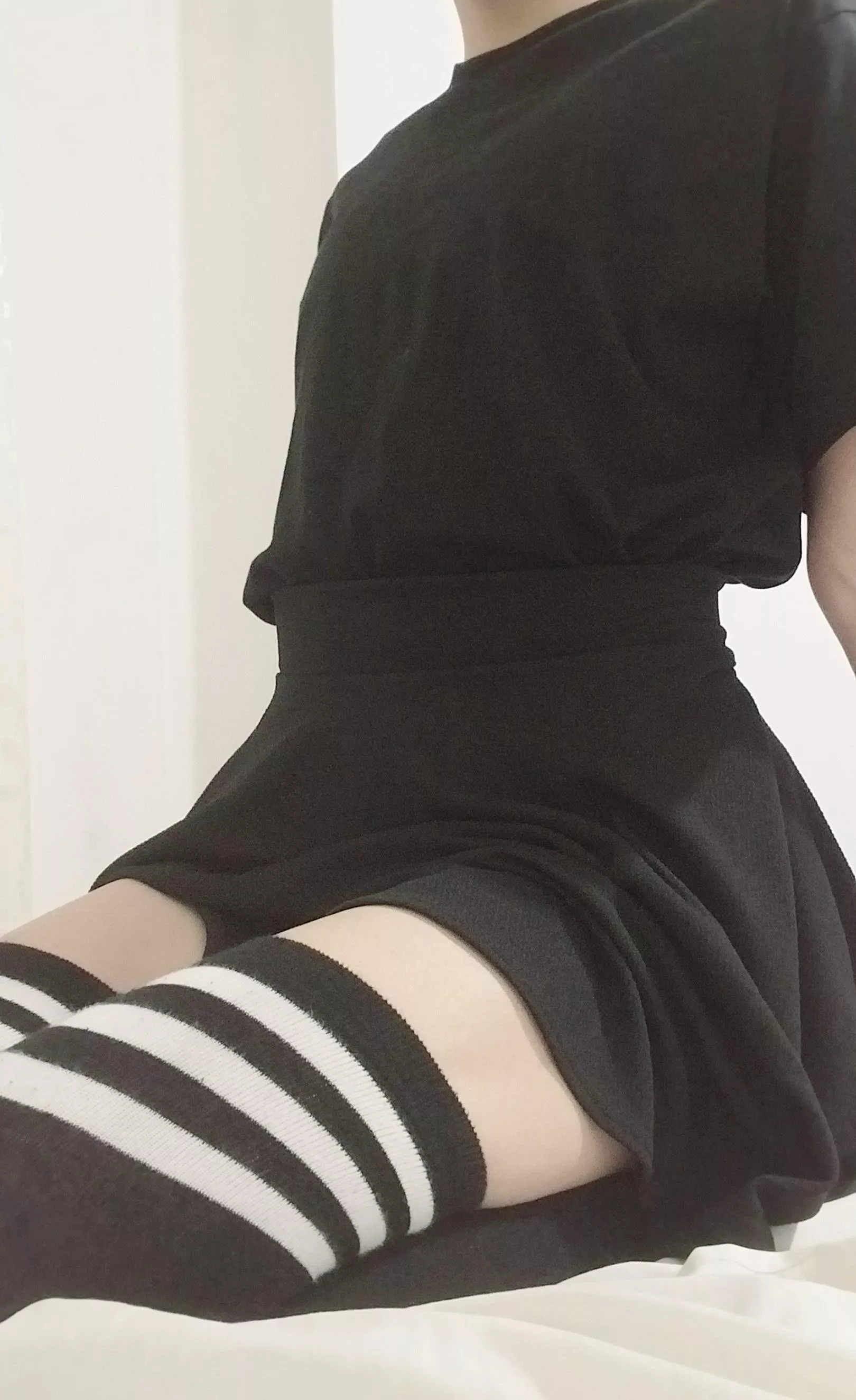 Skirt on top of the shirt is normal, right, boys? (are there girls here to ask? posted by smolboyfr