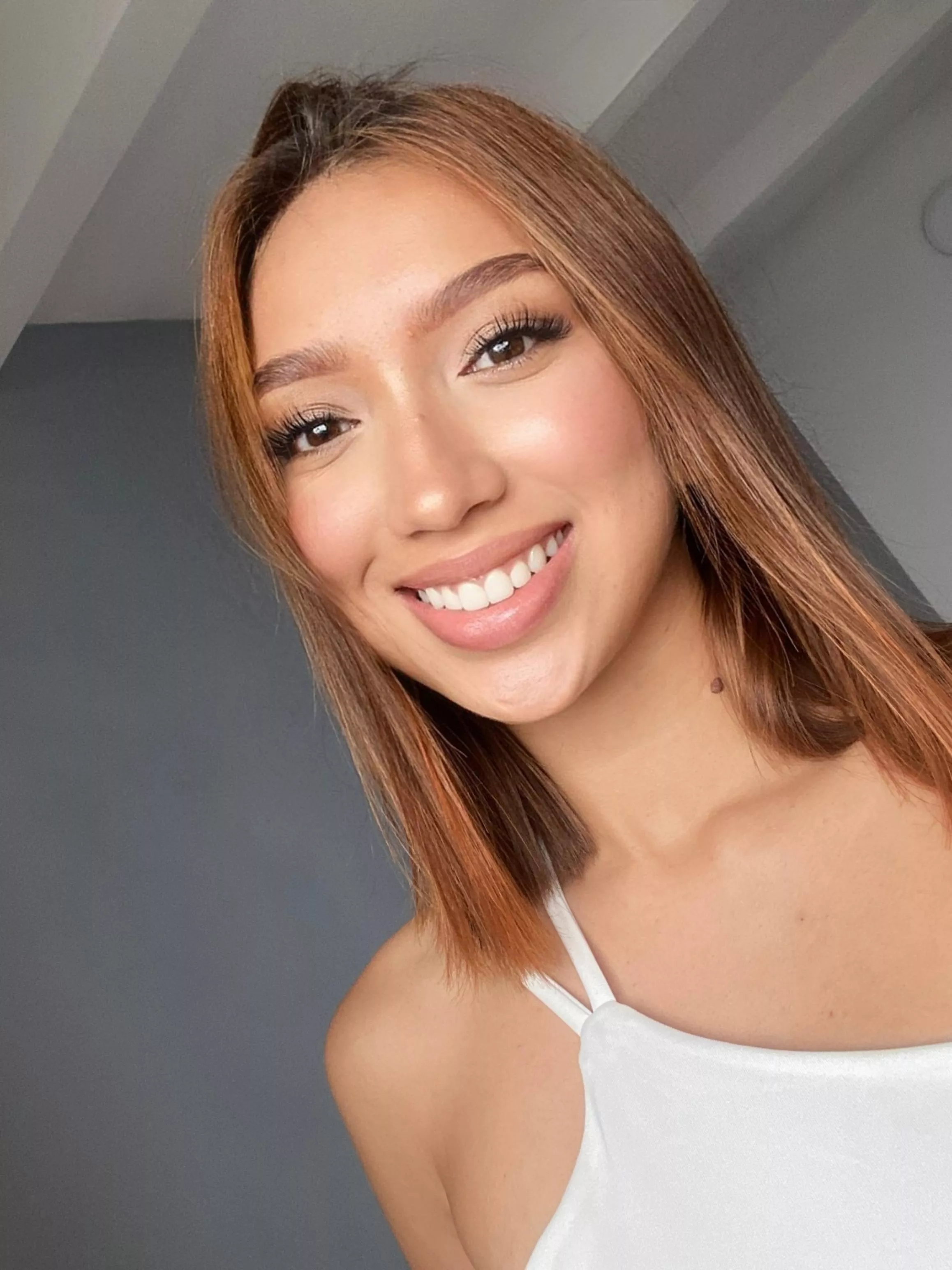 Smiling into the weekend posted by xoLuciaaxo