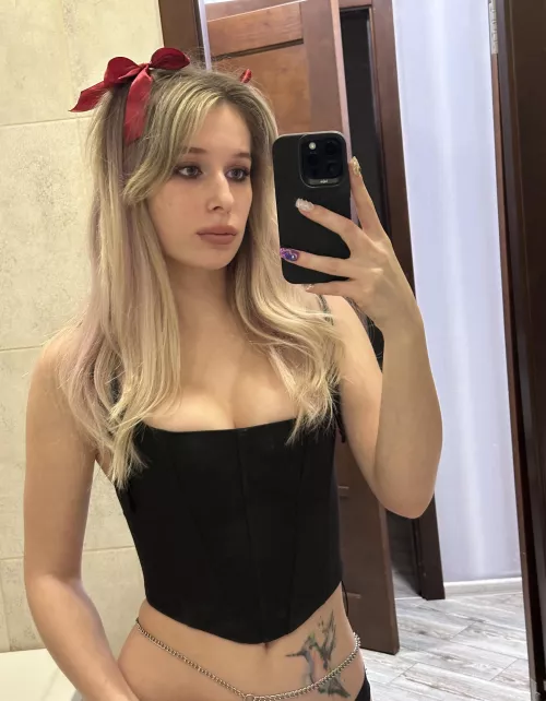 Snow white in search of her dwarves by FeudalBillfish