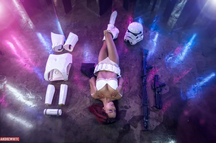 Stormtrooper girl (by Oxy_tt) by andrewhitc