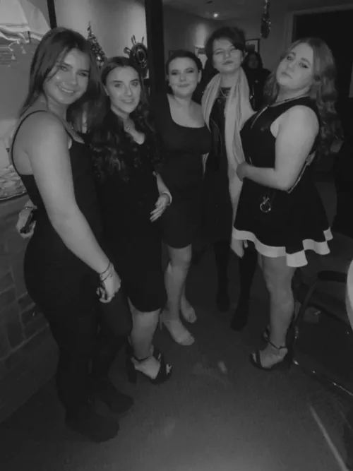 Which party girl would u pick [5] by Terrible-Standard-13