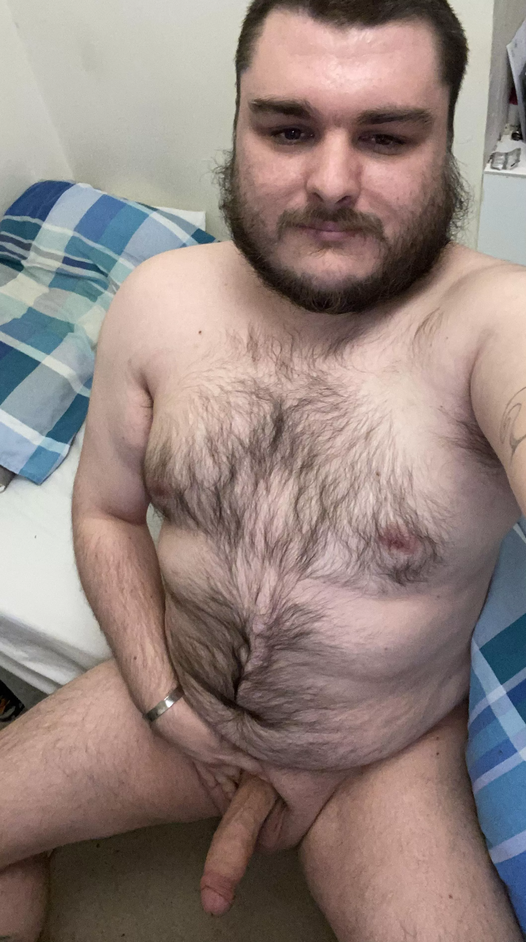 Who wants to get hot and horny with a thicc hairy guy? posted by TheMVP94