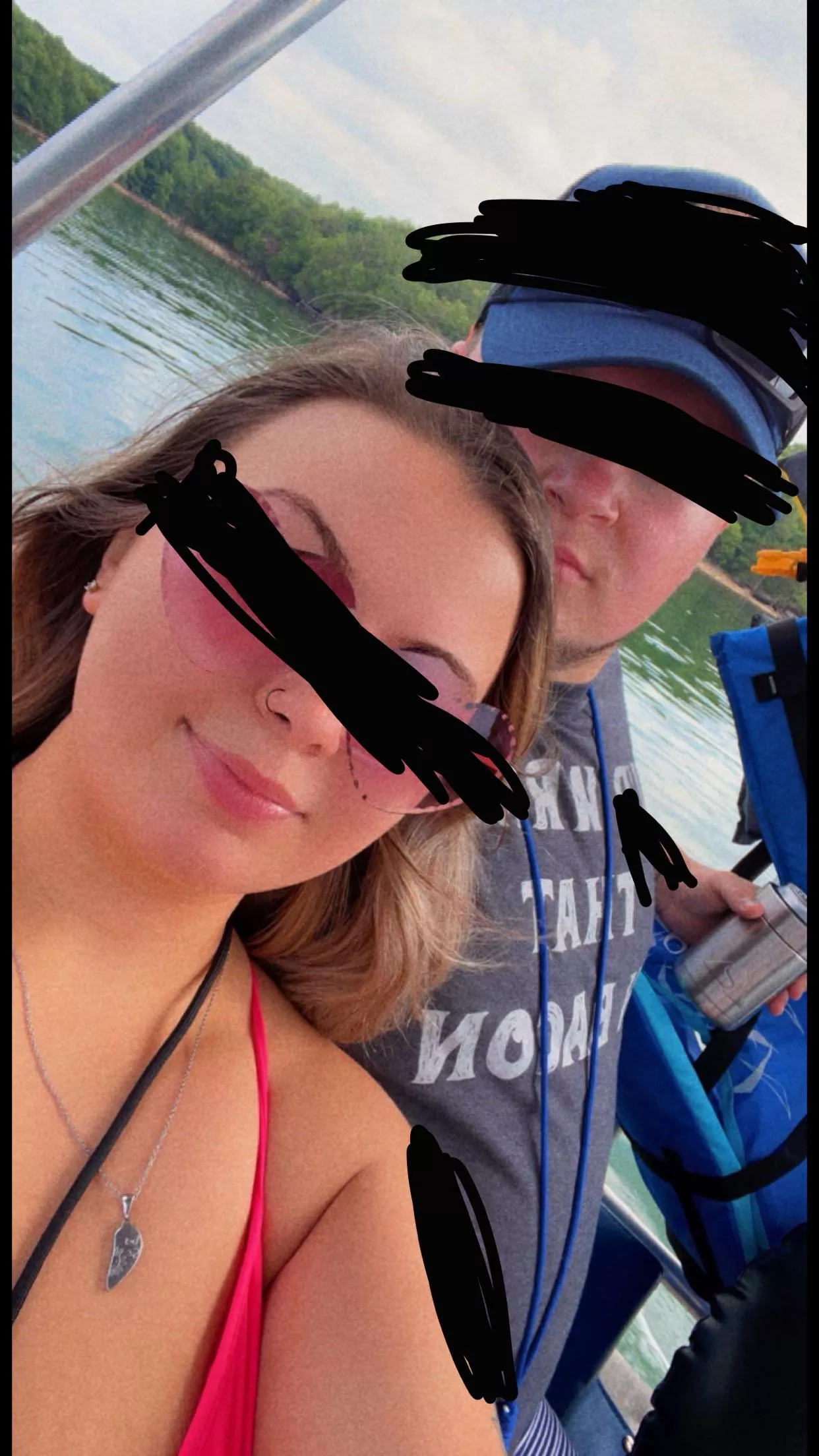 [28/26] [MF4F] [ Central, KY] [KY couple for F unicorn] No couples or males No couples or males. Must be discreet! posted by tabney1997