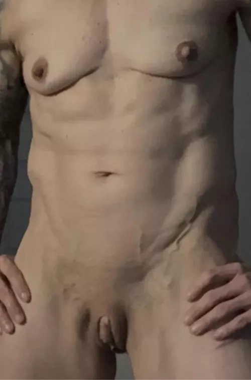 35f 130 5’4” by adnew56033