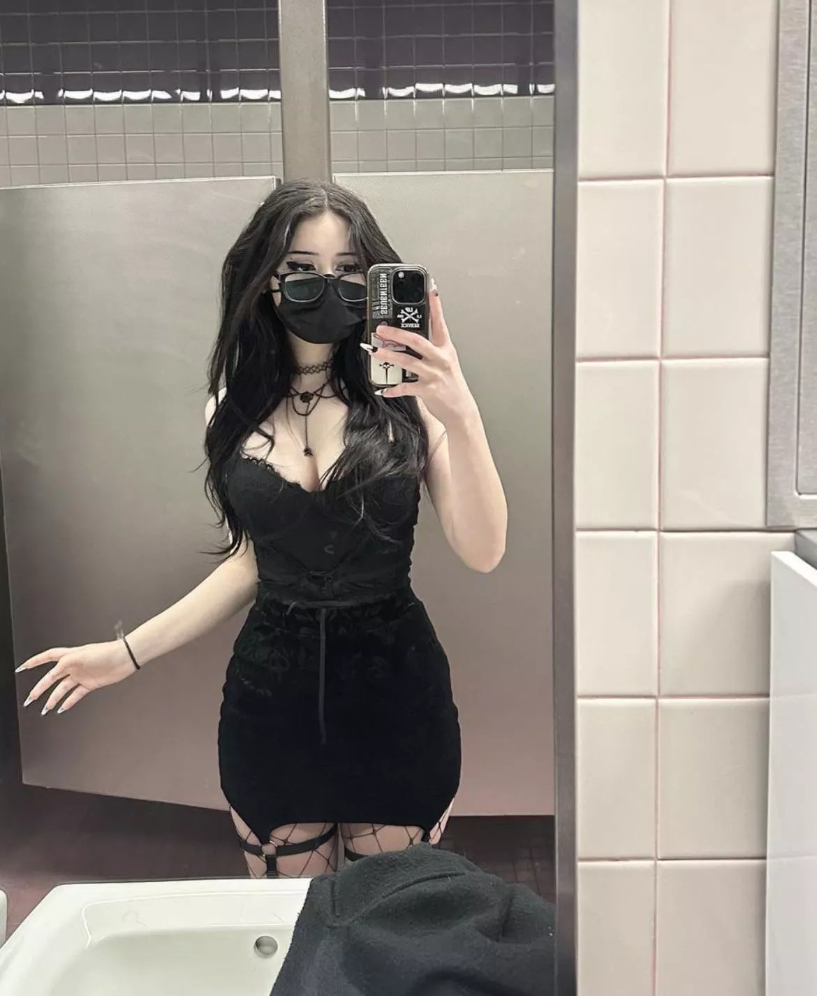 Anyone know who this girl is? posted by True-Leader631