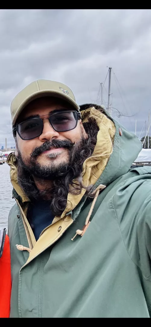  Cloudy day in the city  by ohdoyouknowhow