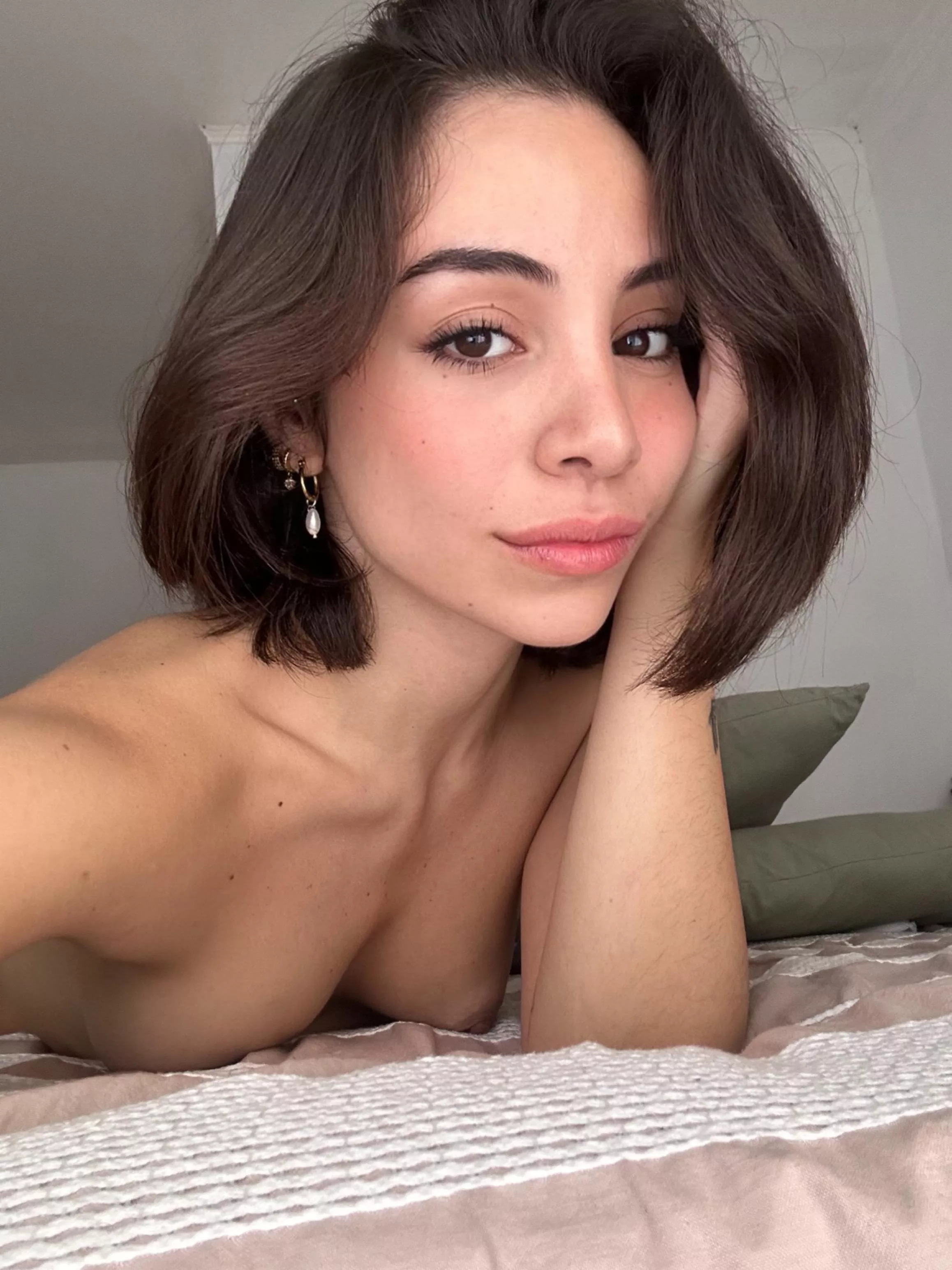 College girls are always down to have fun posted by sumpteric