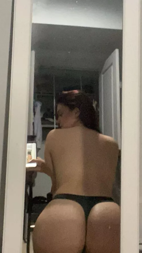 Do I really look fat? by ThaFreakyOne