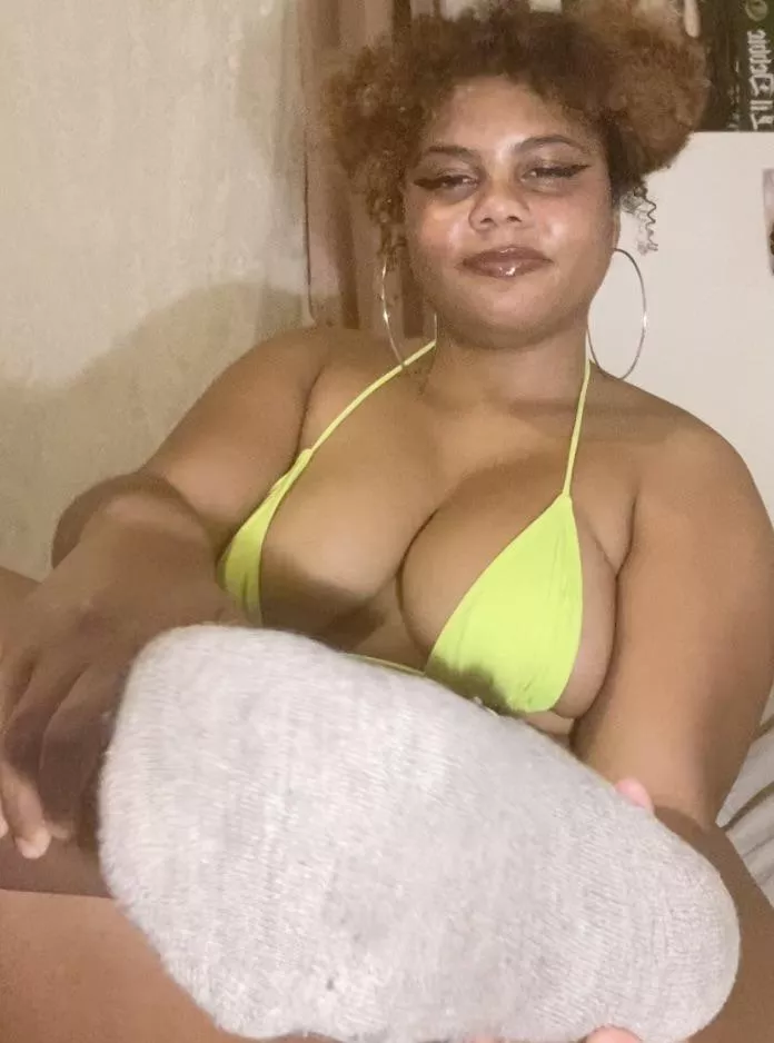 Do you know how lucky you are to be looking at my socks? posted by Sunday_Foxxy