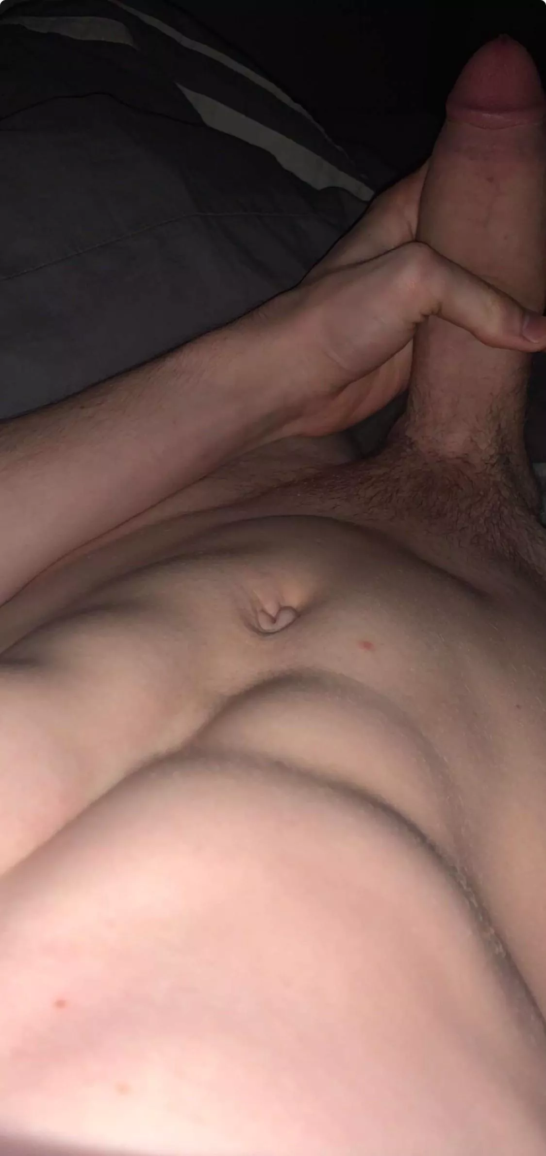 Does my 23 yo Montreal college bro dick turn you on? (Dms open for similar) posted by adam_trembs